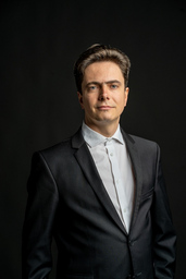 Konstantin Lukinov - Klavierrecital "Große Meister und neue Wege"