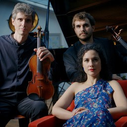 Klavier, Violoncello & Violine mit dem Trio Karénine