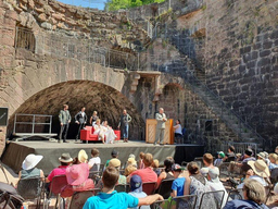 Don Giovanni für Kinder - das Mozartfest Würzburg auf Burg Wertheim