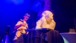 Schall & Rauch - Experimental-Show mit »Magic Andy«