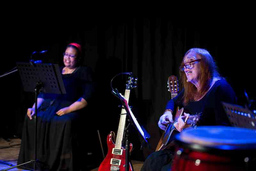 Den Himmel in den Wolken finden - Konzert mit Jennifer Owusu und Veronika Wernstedt