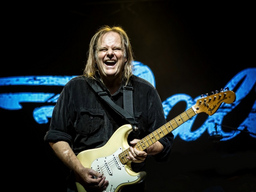 WALTER TROUT - New Album European Tour 2024